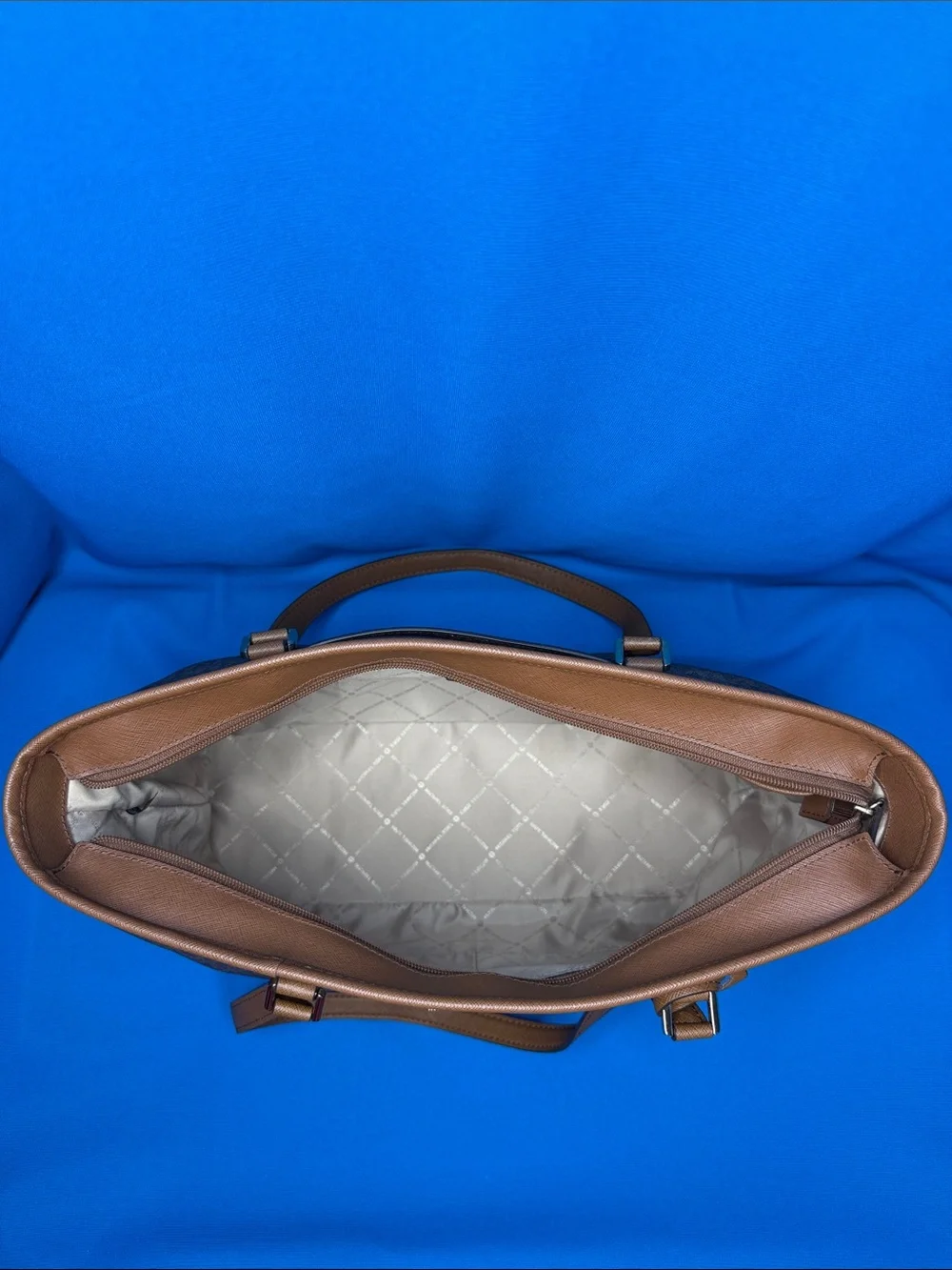 MICHAEL KORS LARGE SADY CARRYALL BROWN SIGNATURE LOGO LAPTOP / SHOULDER TOTE BAG
